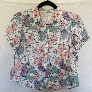 Pull&Bear Faces print White Pink Purple Short sleeve shirt Button Down size XS